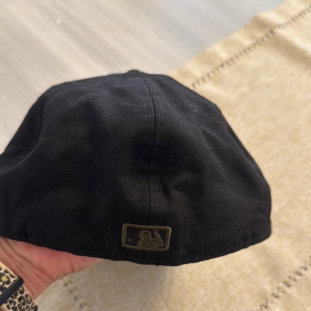 New Era Black Camouflage Angels Hat - Picture 4 of 7